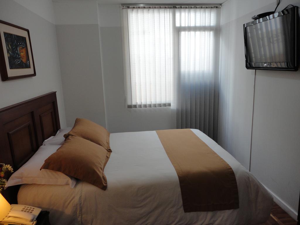 Hotel Rincon Escandinavo Quito Oda fotoğraf